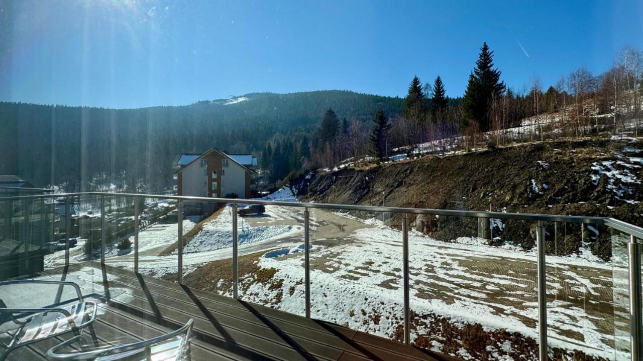 Sw Apartamenty Czarna Gora 西恩纳 外观 照片