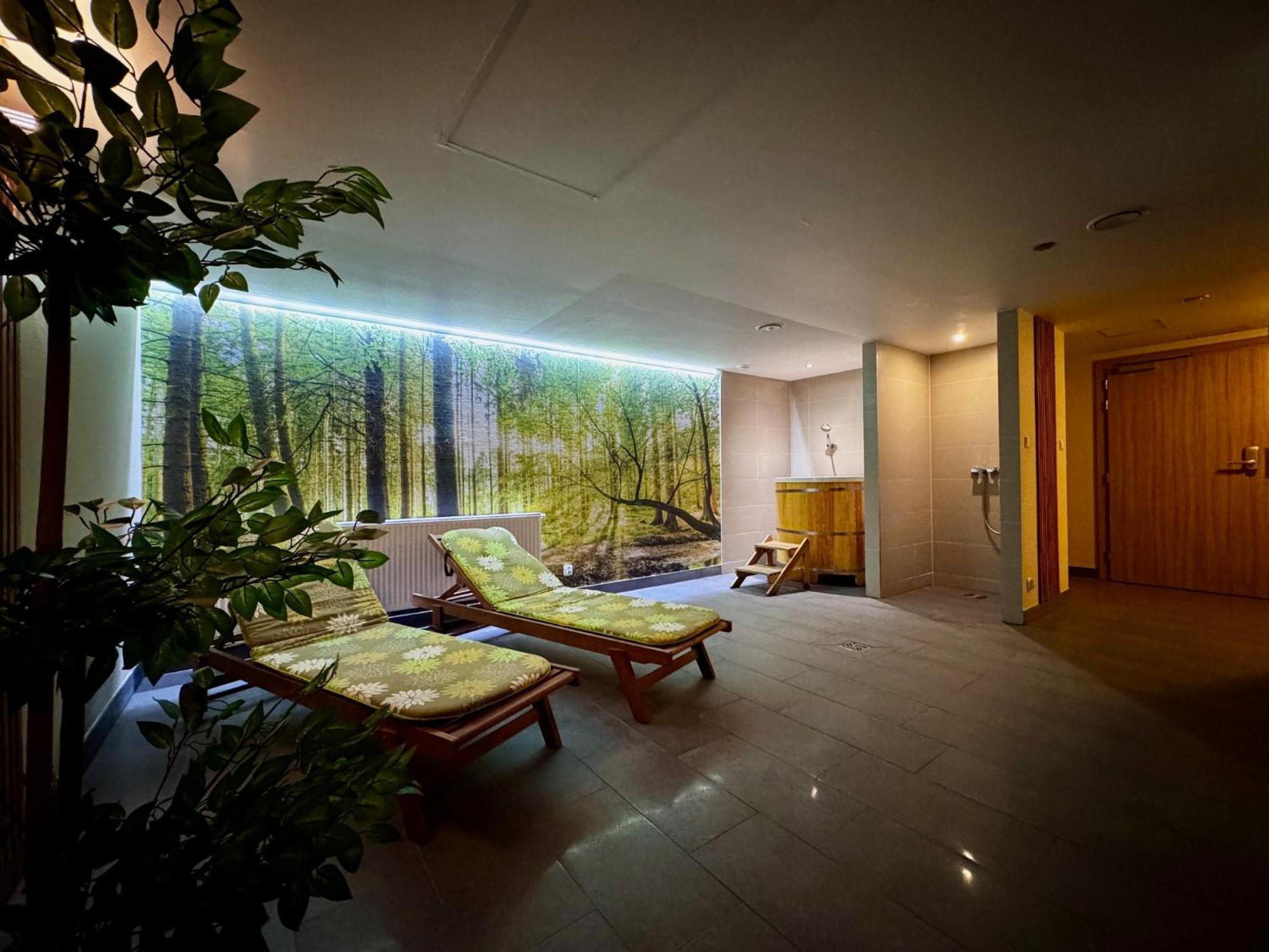 Sw Apartamenty Czarna Gora 西恩纳 外观 照片