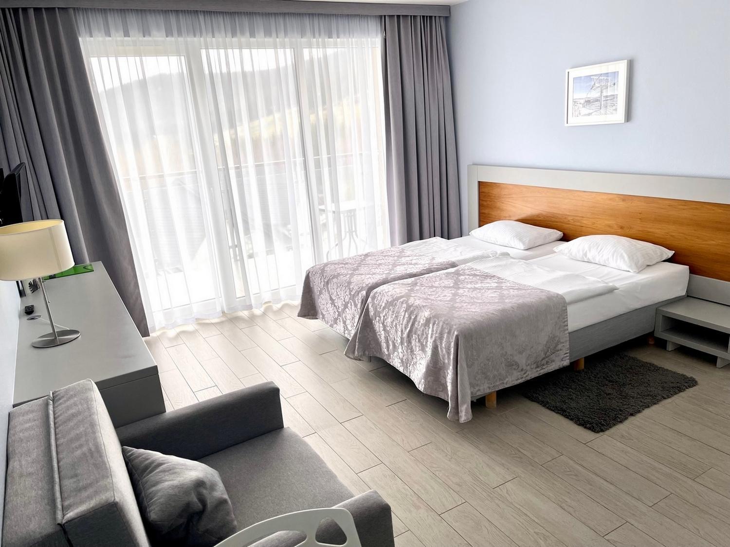 Sw Apartamenty Czarna Gora 西恩纳 外观 照片